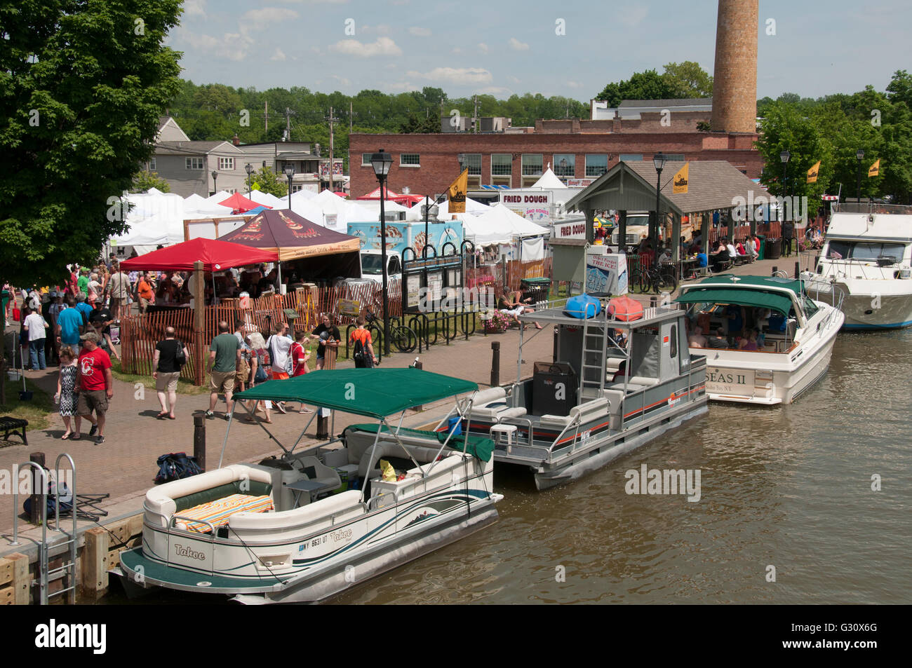 Fairport Canal Days Stock Photo Alamy