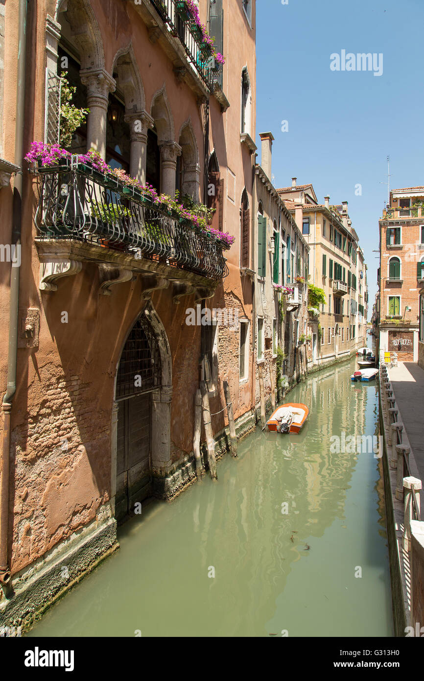 Undiscovered venice hi-res stock photography and images - Alamy