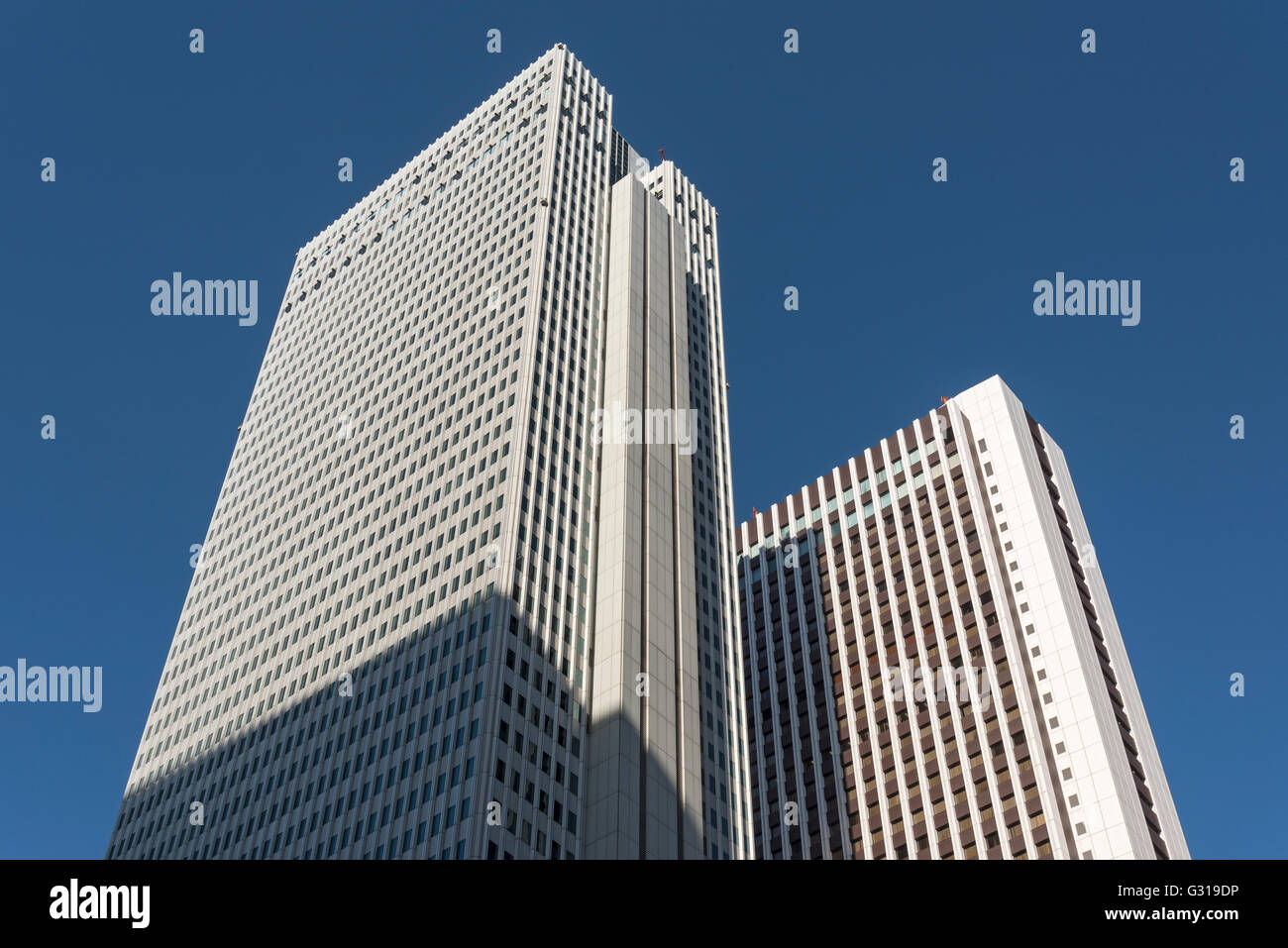 Shinjuku Nomura Building and Sompo Japan Head Office in NishiShinjuku