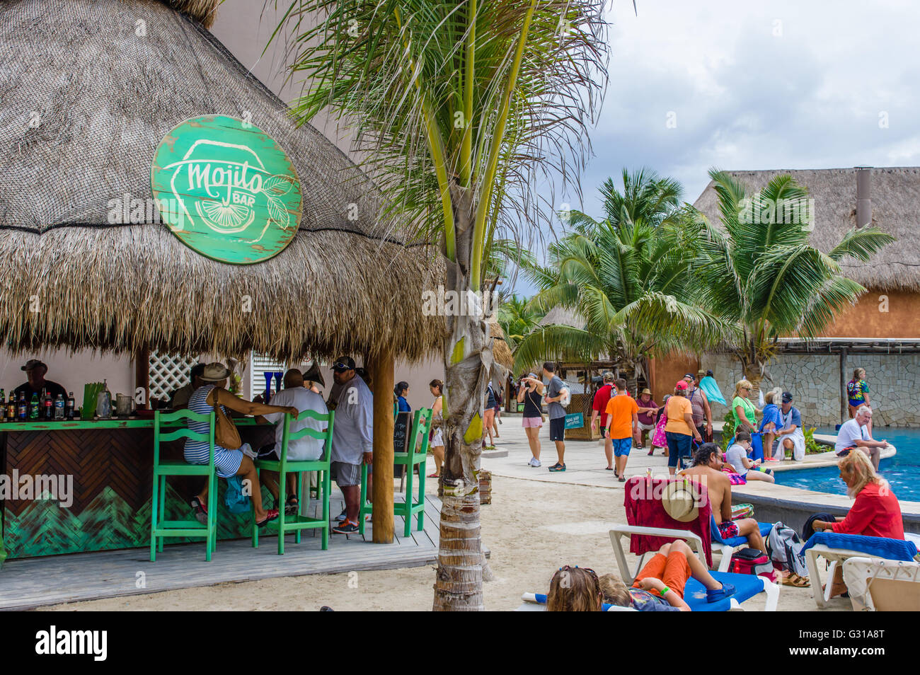 Tourists drinking in the Mojito Bar in Costa Maya, Mexico Stock Photo