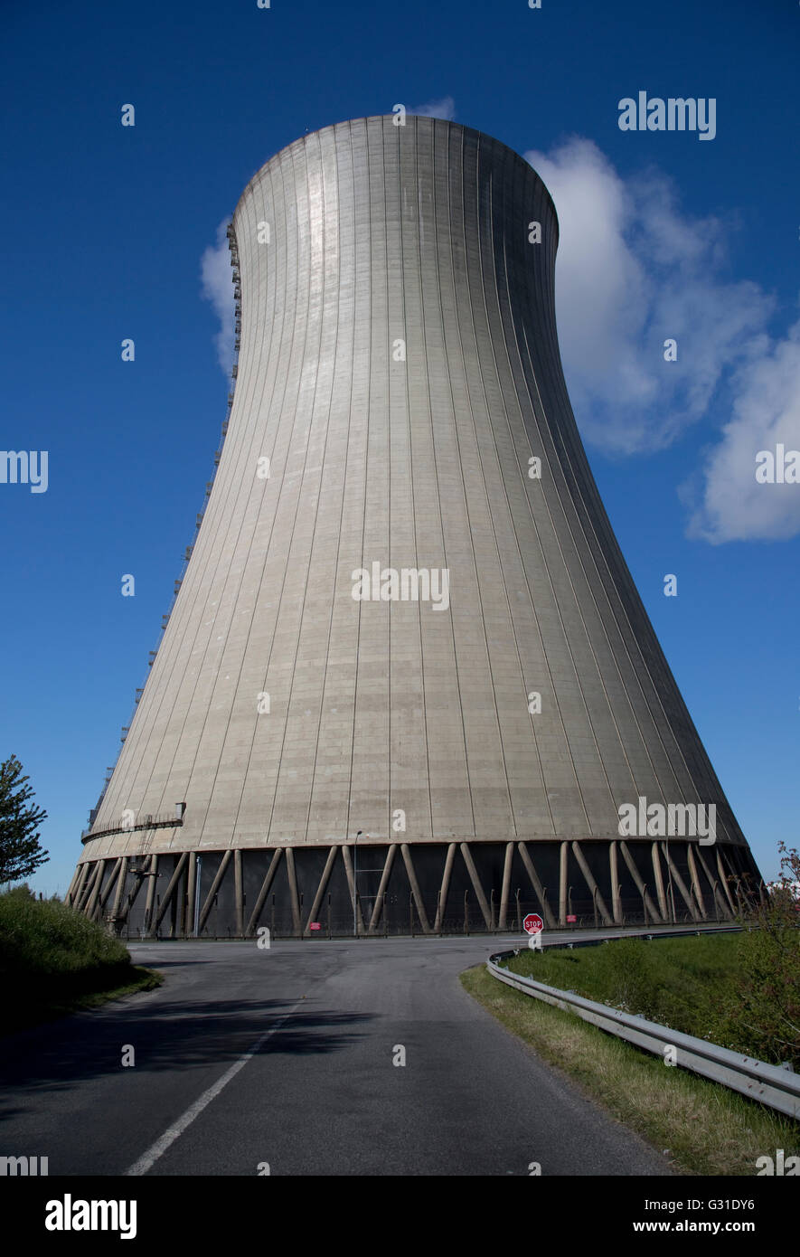 Cooling tower EDF nuclear power plant DampierreenBurly France Stock Photo Alamy
