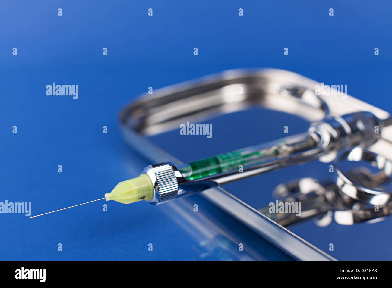 Dentist syringe hires stock photography and images Alamy