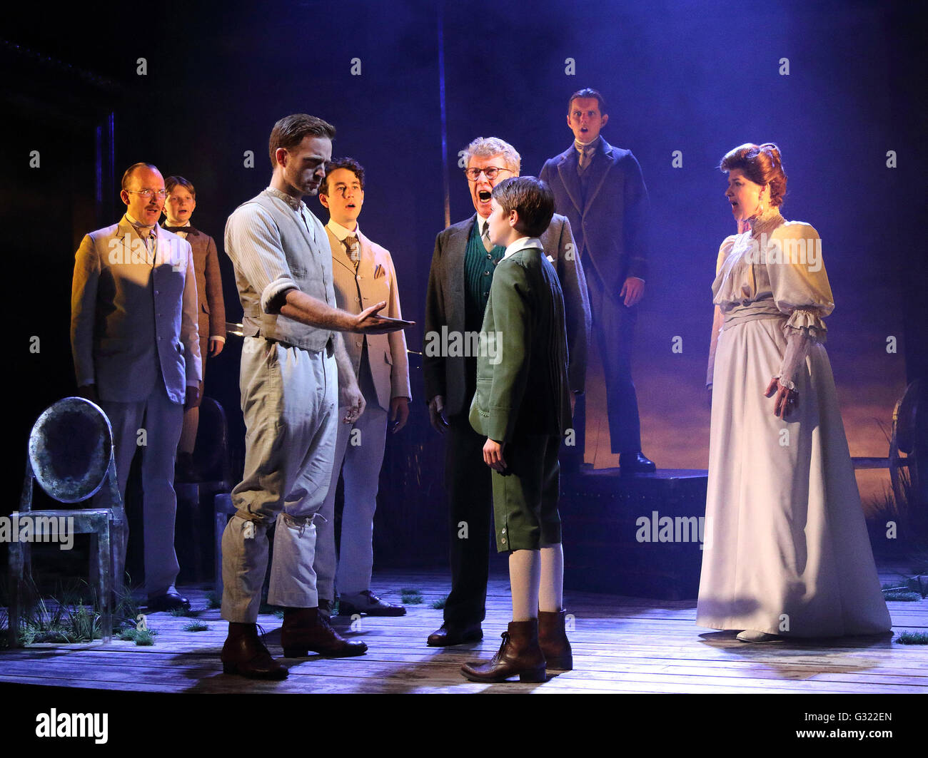 Actor michael ward hi-res stock photography and images - Alamy