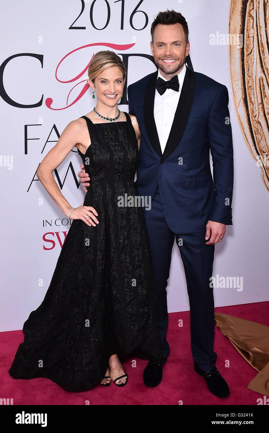 joel-mchale-sarah-williams-arrivals-hi-res-stock-photography-and-images