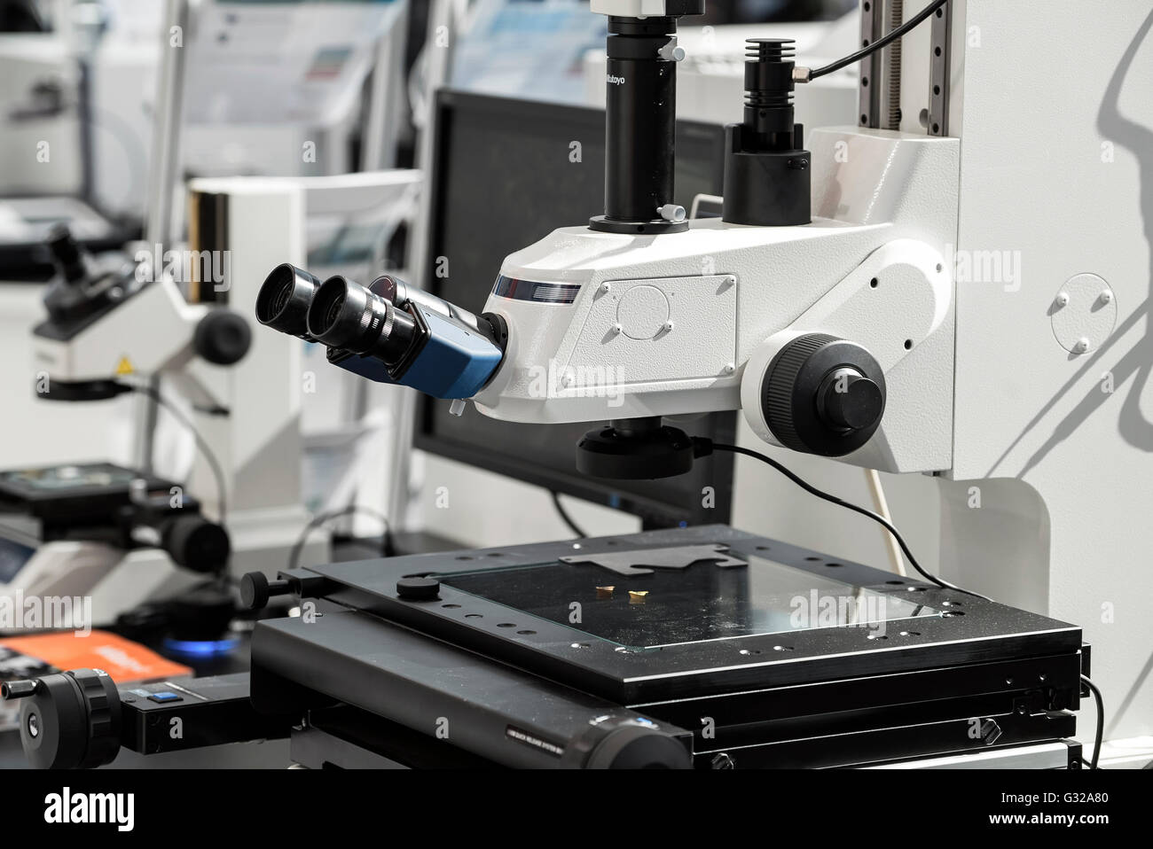 Optical microscope measuring system Stock Photo Alamy