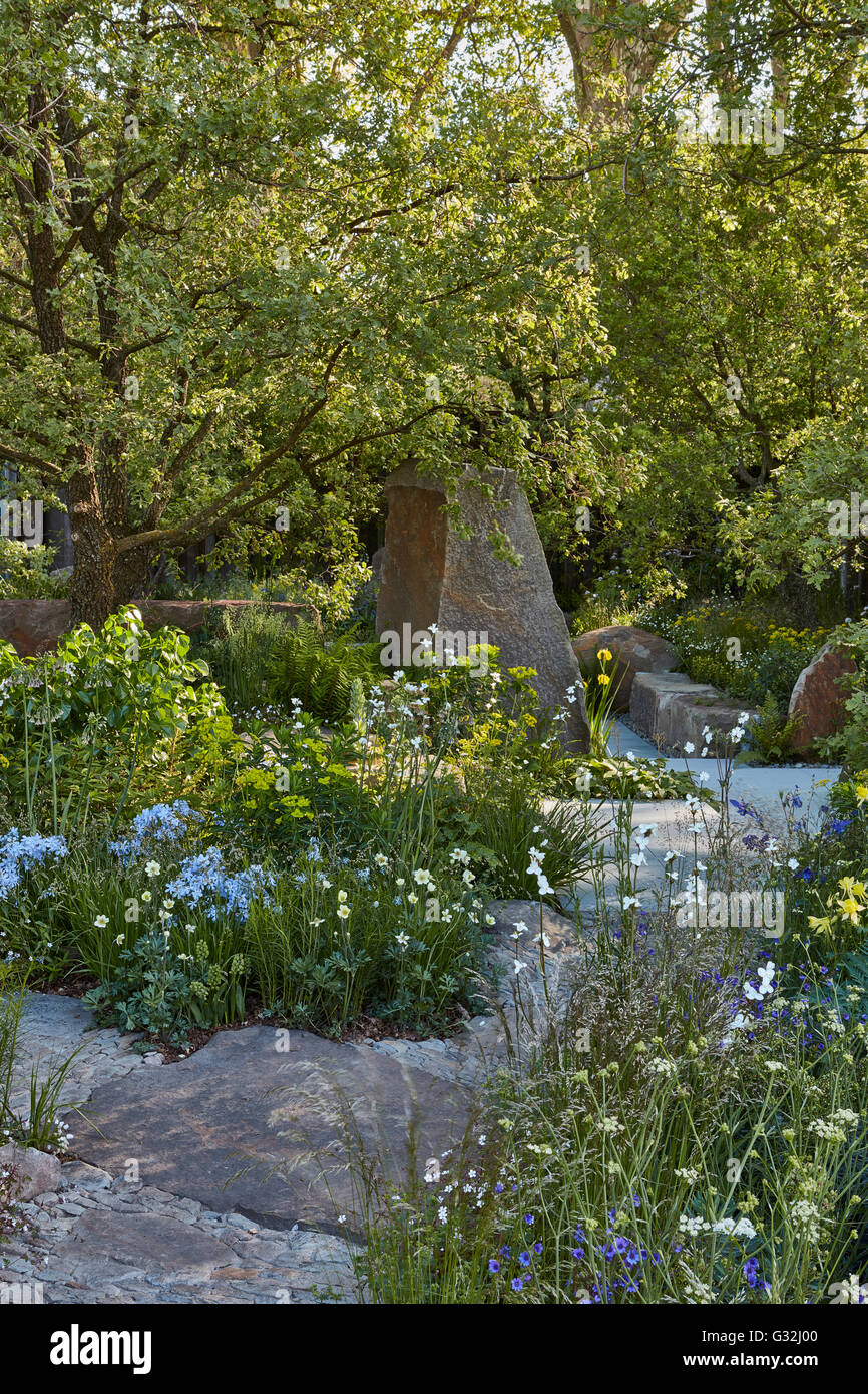 Chelsea Flower Show 2016 Designer Gardens Cleve West M&G Garden Stock Photo