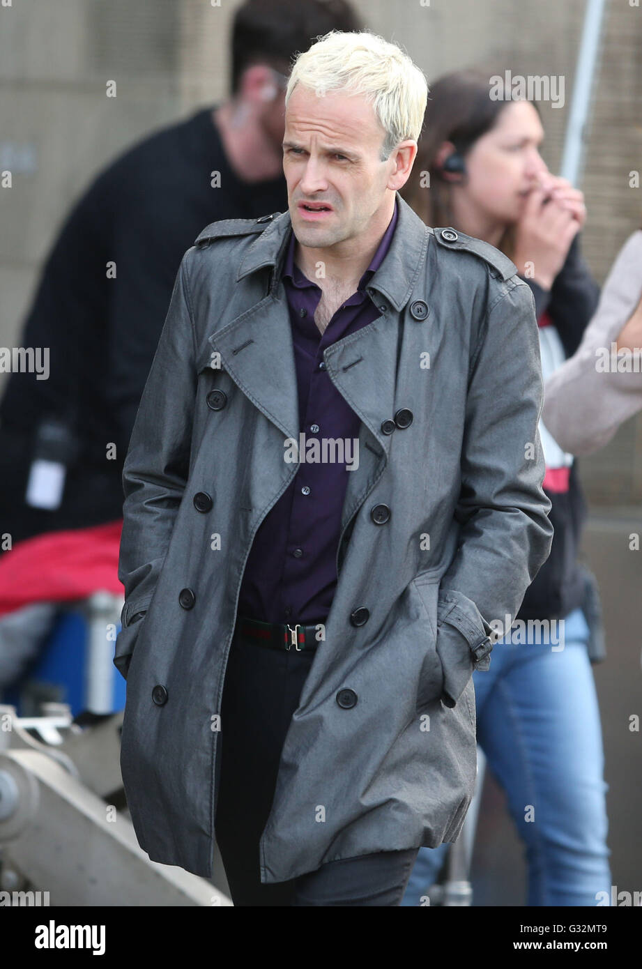 Actor Jonny Lee Miller during the filming of a scene from his new film  Trainspotting 2 which is being filmed in Edinburgh Stock Photo - Alamy