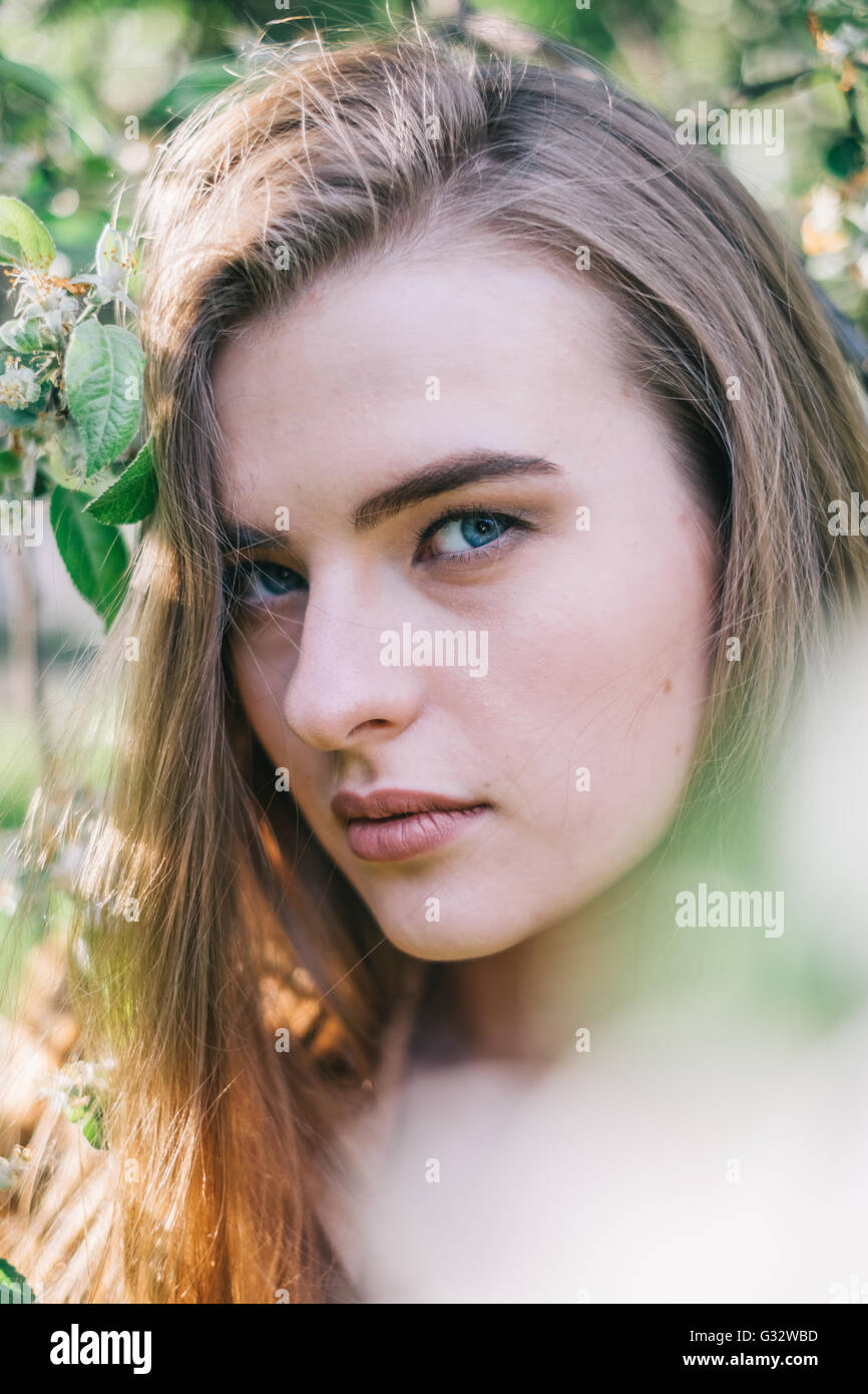 Portrait of a young woman Stock Photo - Alamy