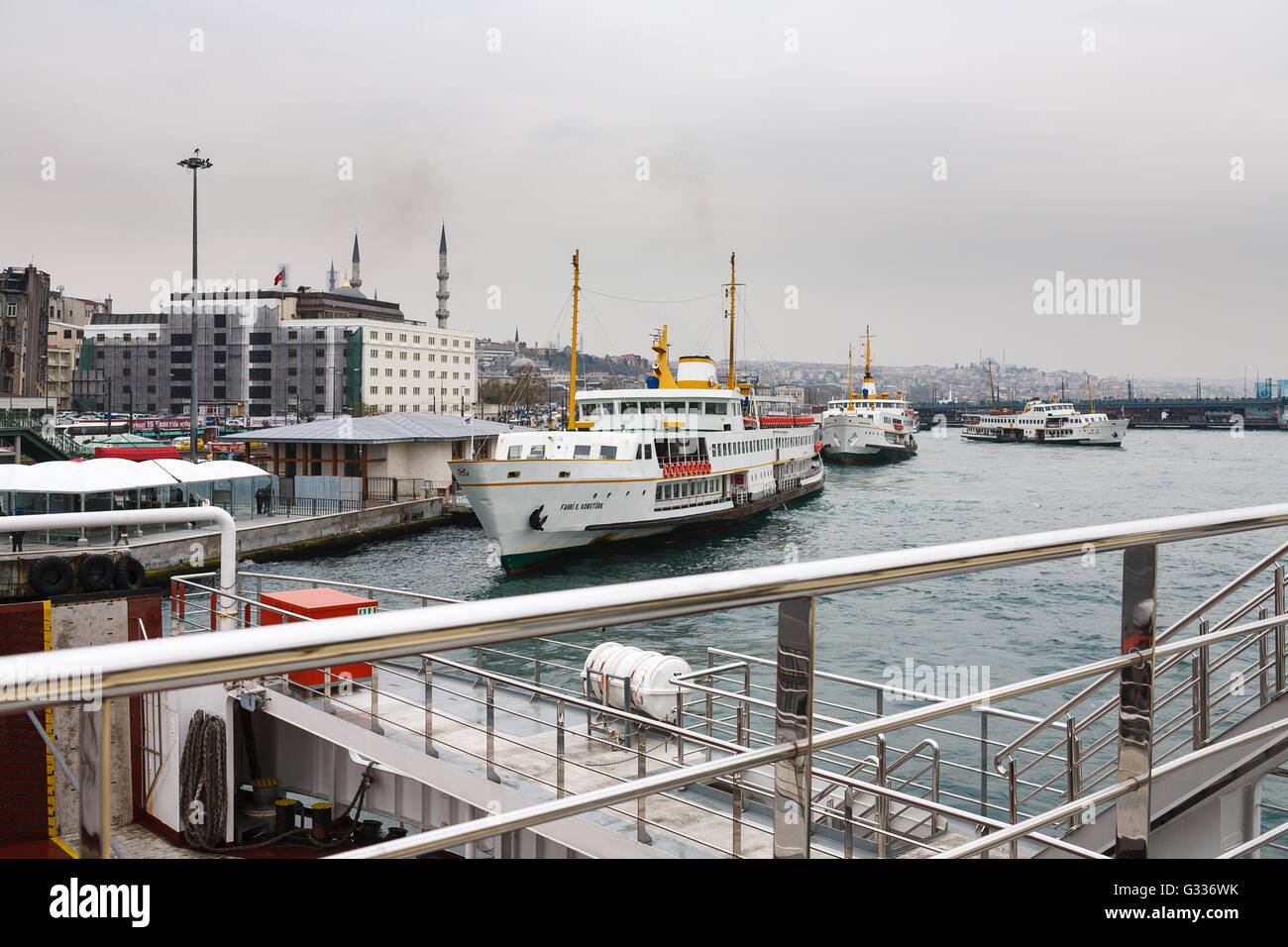 Passenger boat ferry across the Bosphorus in Istanbul Stock Photo - Alamy