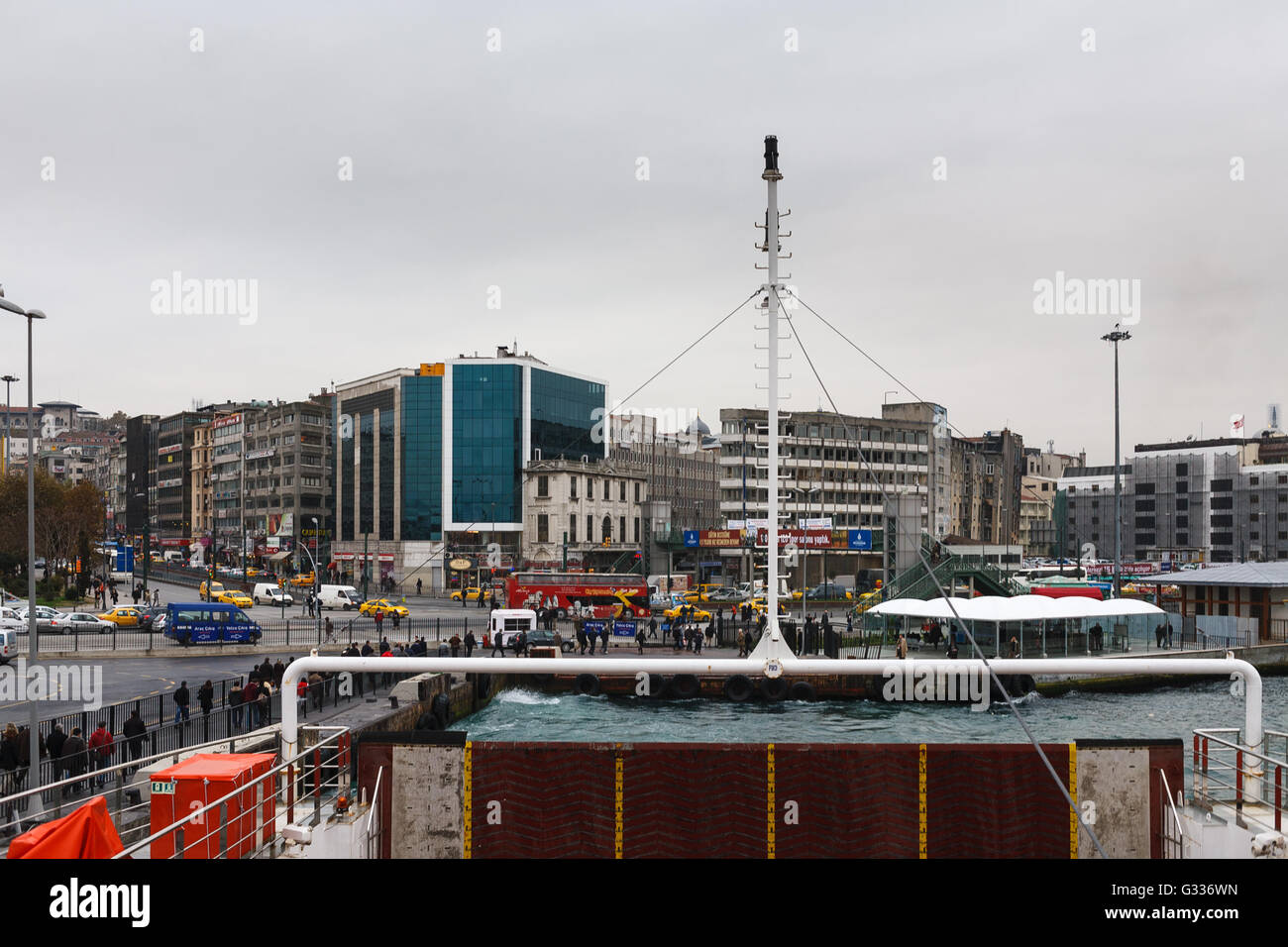Passenger boat ferry across the Bosphorus in Istanbul Stock Photo - Alamy