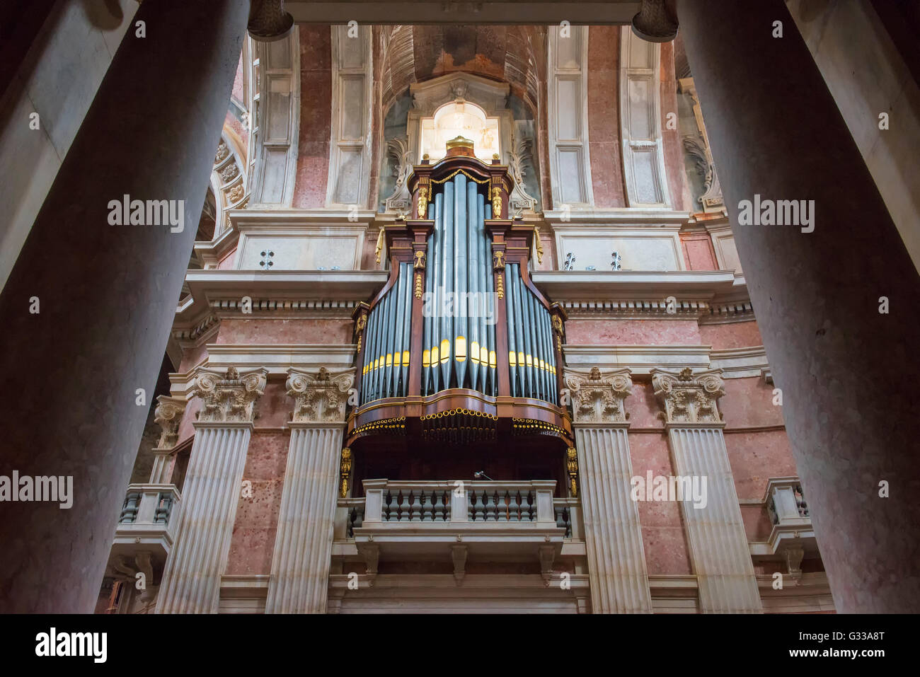 National 2024 pipe organ