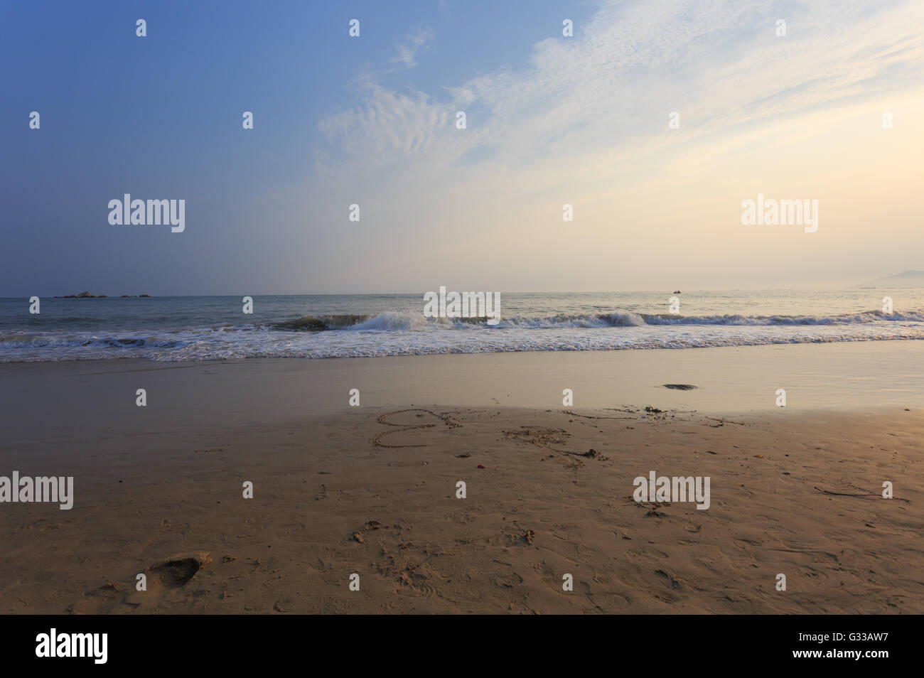 The beach scenery hi-res stock photography and images - Alamy