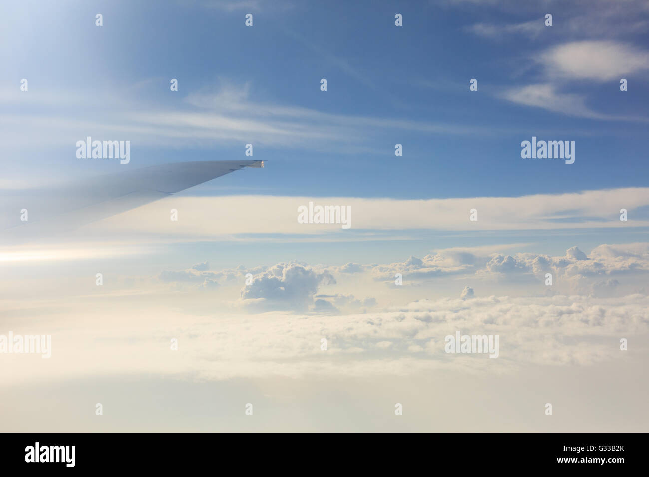High wing aircraft hi-res stock photography and images - Alamy