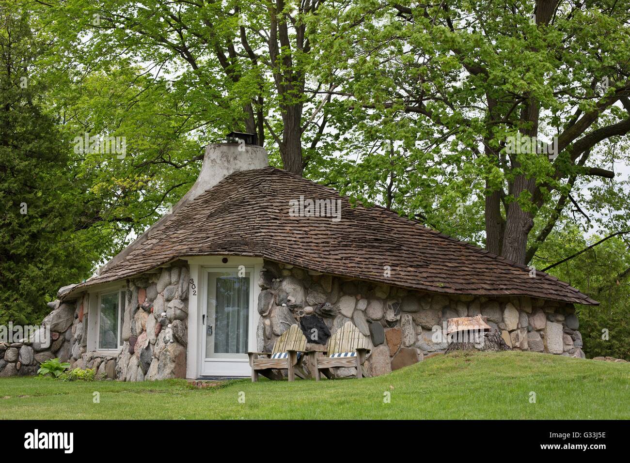 A mushroom house in Charlevoix, Michigan, USA, designed and built by