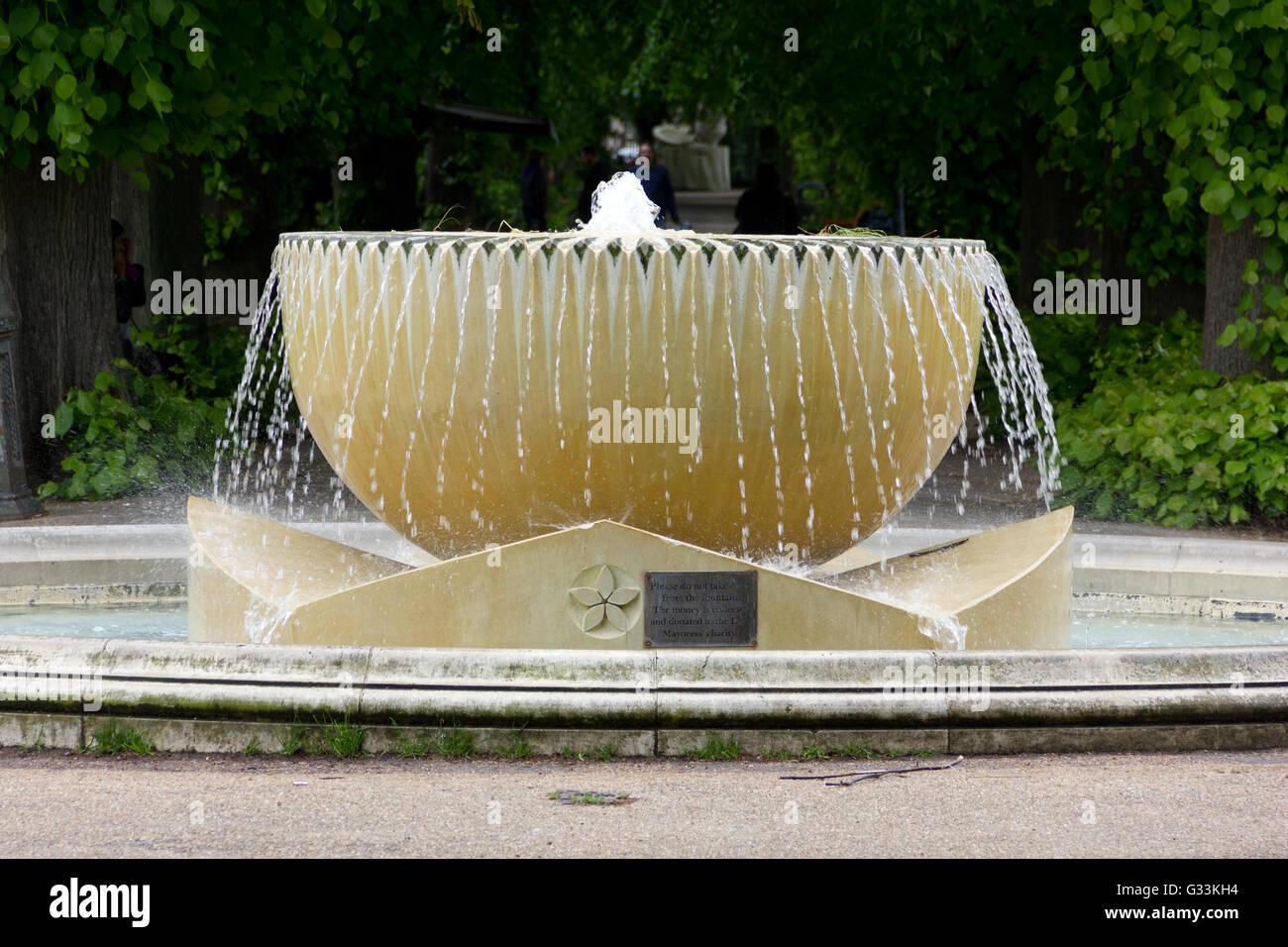 Fountain in Dane John Gardens, Canterbury Stock Photo Alamy