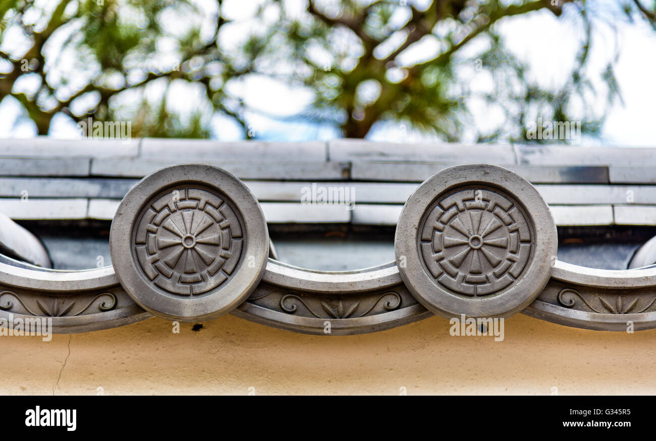 Traditional japanese roof tiles hi-res stock photography and images - Alamy