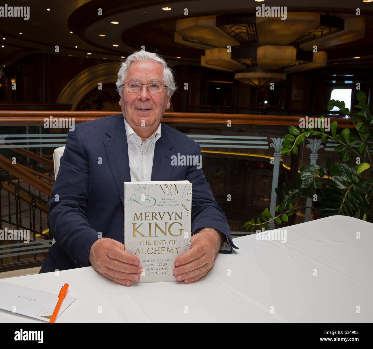 Mervyn Allister King, Baron King of Lothbury, former Governor of the Bank of England book signing on board Queen Elizabeth Stock Photo