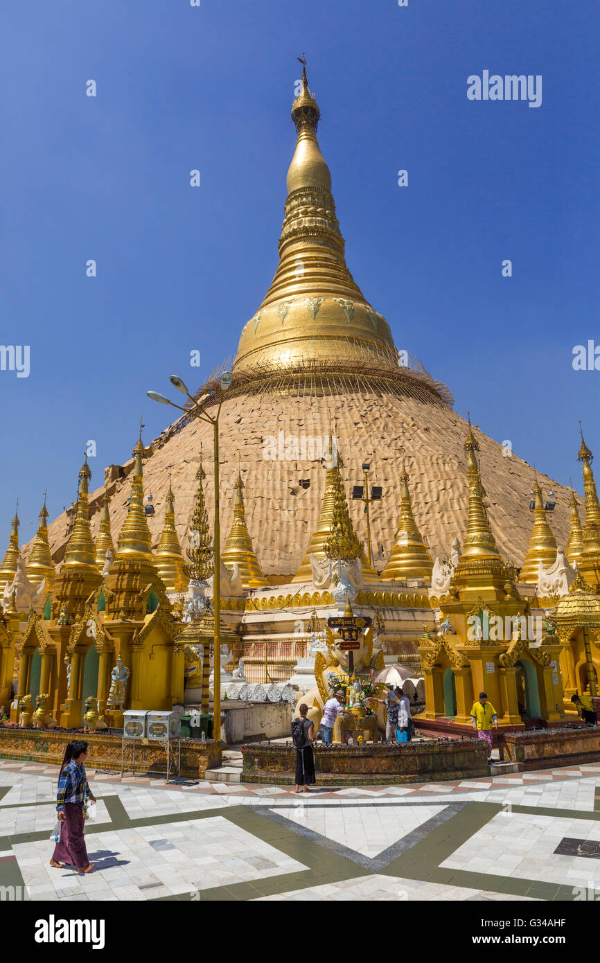 Shwedagon Pagoda, one of the most famous buildings in Myanmar, Yangon Yangoon, Myanmar, Burma, Birma, South Asia, Asia Stock Photo