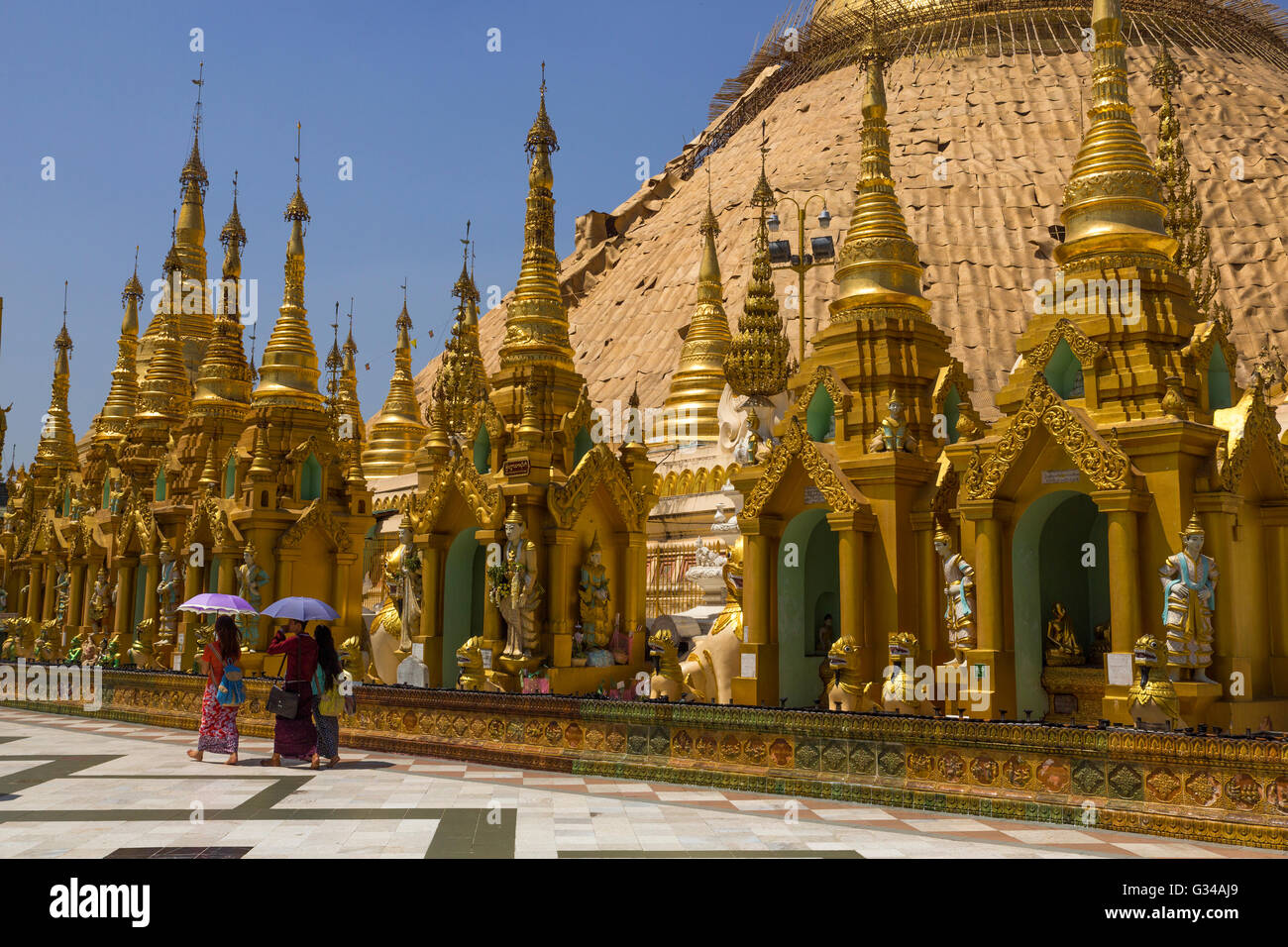 Shwedagon Pagoda, one of the most famous buildings in Myanmar, Yangon Yangoon, Myanmar, Burma, Birma, South Asia, Asia Stock Photo