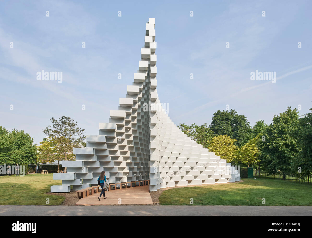 Serpentine Summer Pavilion 2016 Designed By Bjarke Ingels BIG Outside serpentine-summer-pavilion-2016-designed-by-bjarke-ingels-big-outside