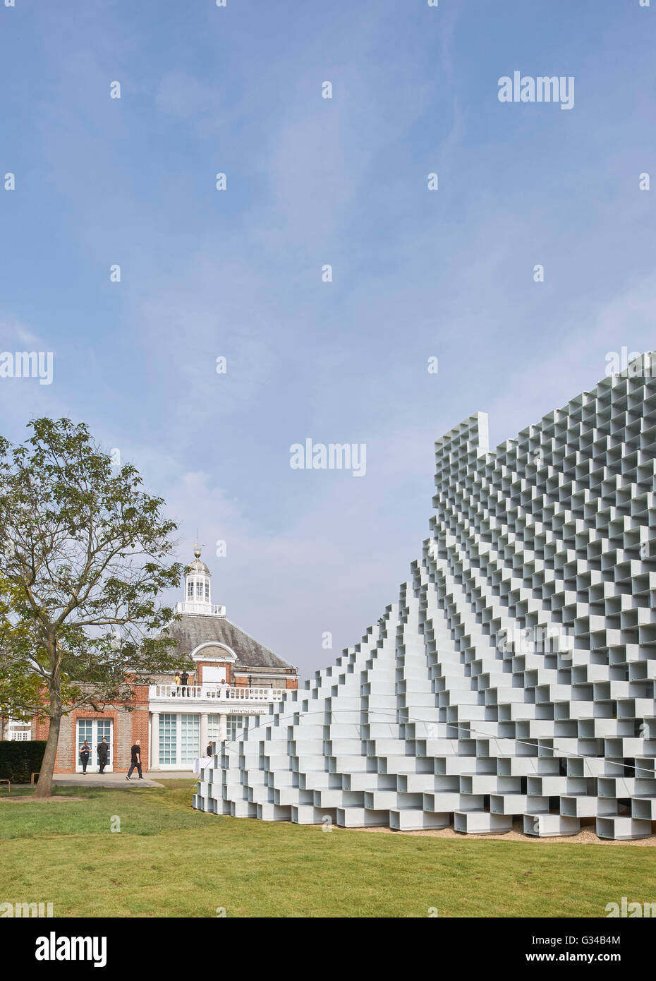 Exterior view of the Serpentine Summer Pavilion 2016 designed by Bjarke Ingels (BIG) outside the Serpentine Gallery, London, UK Stock Photo