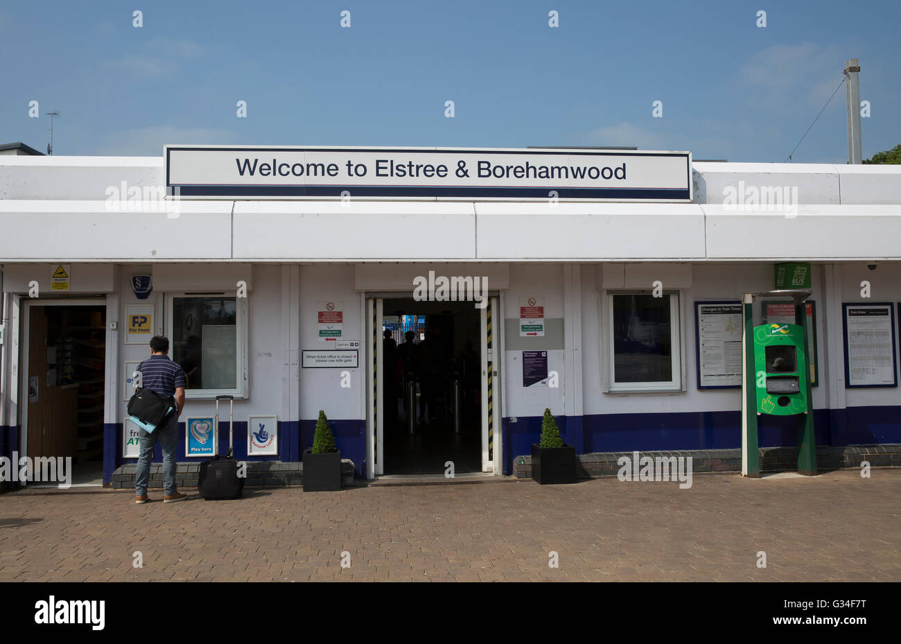 Elstree and borehamwood station hires stock photography and images Alamy