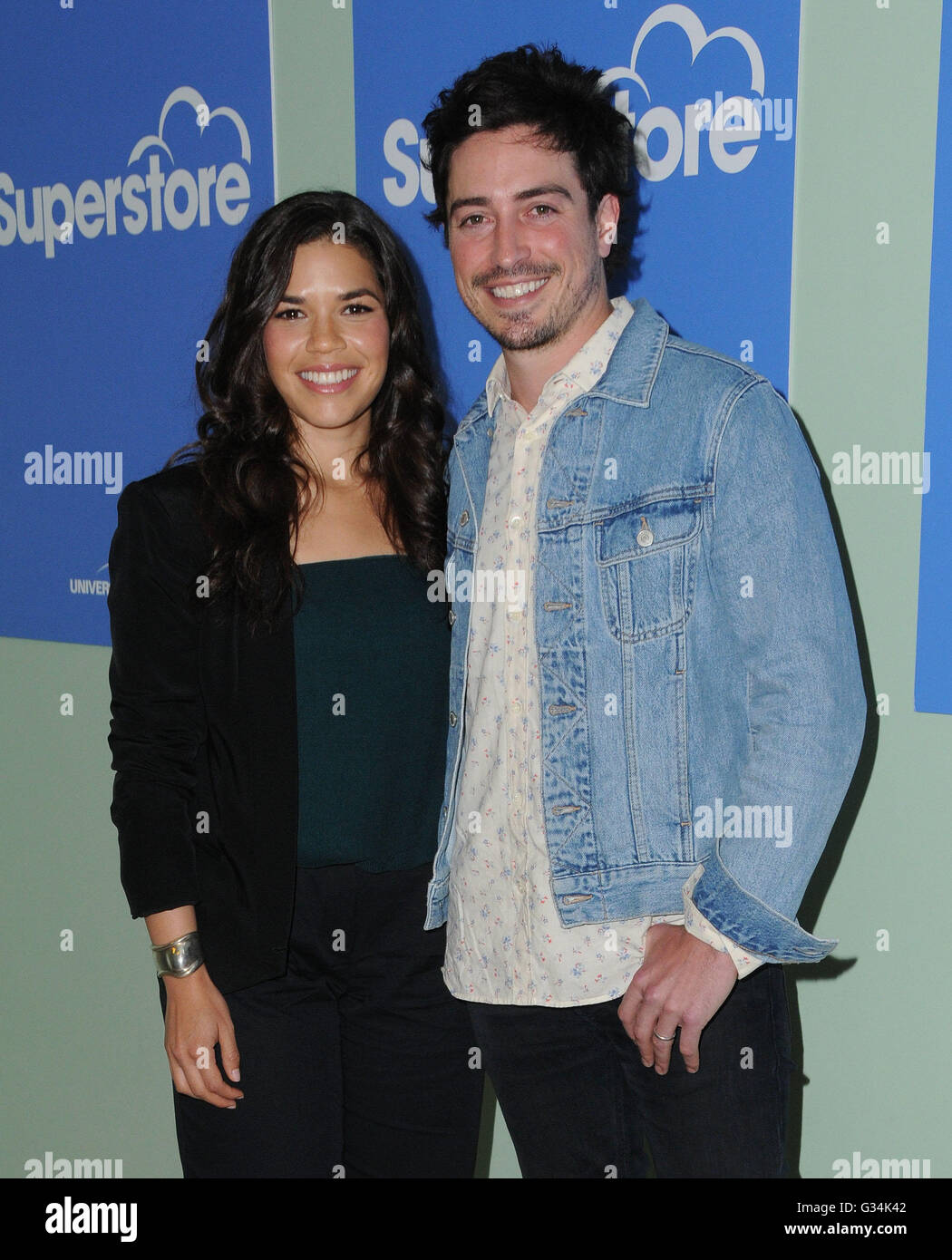 America ferrera ben feldman superstore hi-res stock photography