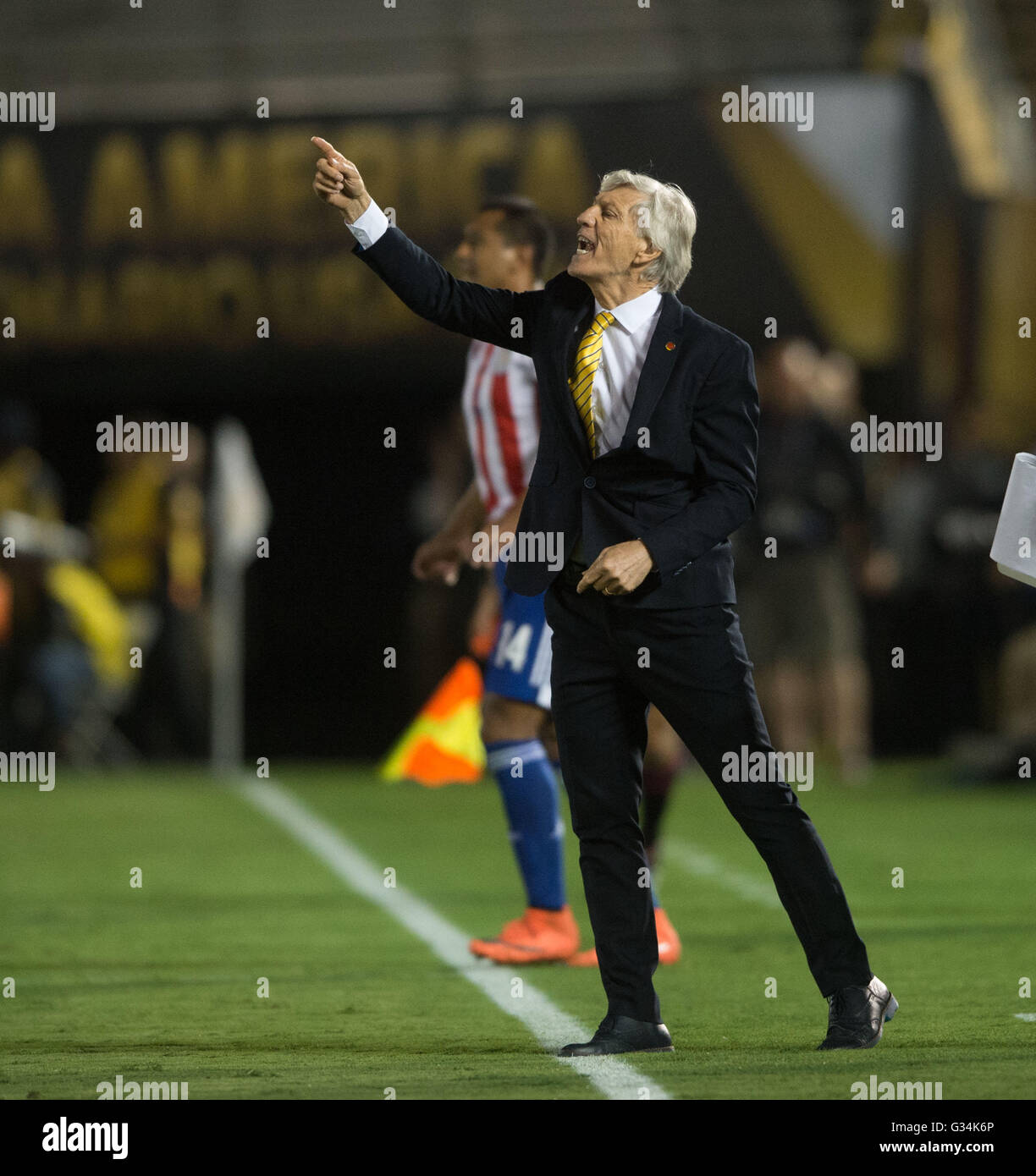 Pasadena, USA. 7th June, 2016. Colombia's coach Jose Pekerman reacts during the Copa America Centenario Group A match between Colombia and Paraguay at Rose Bowl Stadium in Pasadena, California, the United States, June 7, 2016. © Yang Lei/Xinhua/Alamy Live News Stock Photo