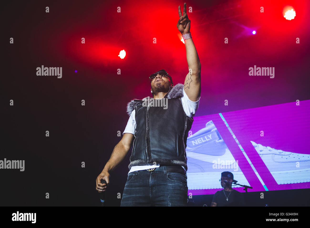 Nelly rapper hi-res stock photography and images - Alamy