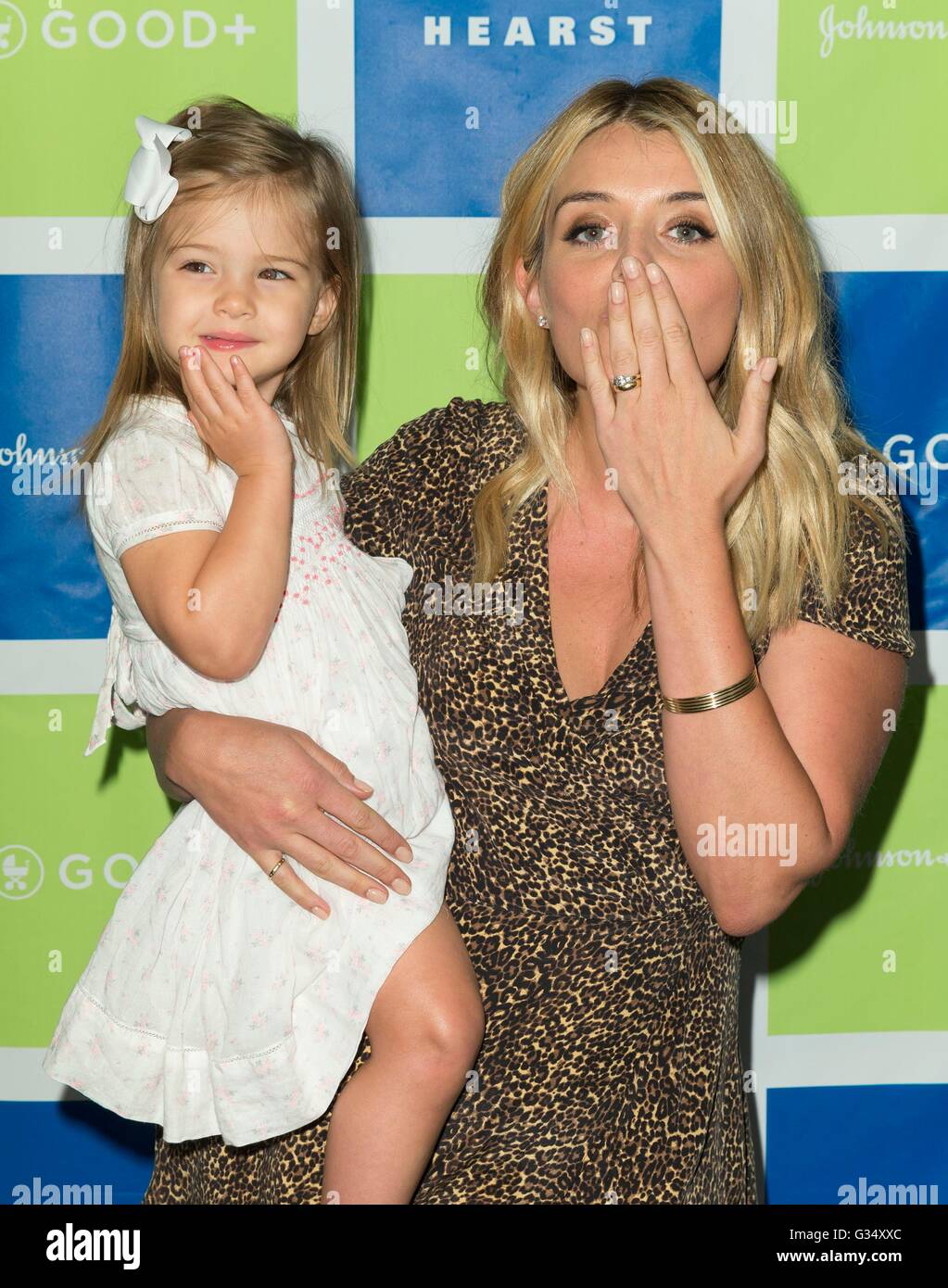 Daphne Oz Baby Philomena(01)