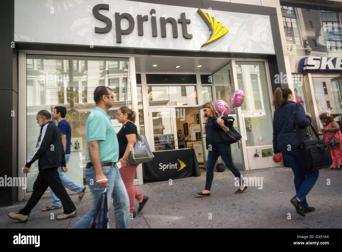 A Sprint store in Herald Square in New York on Thursday, June 2, 2016. (© Richard B. Levine) Stock Photo
