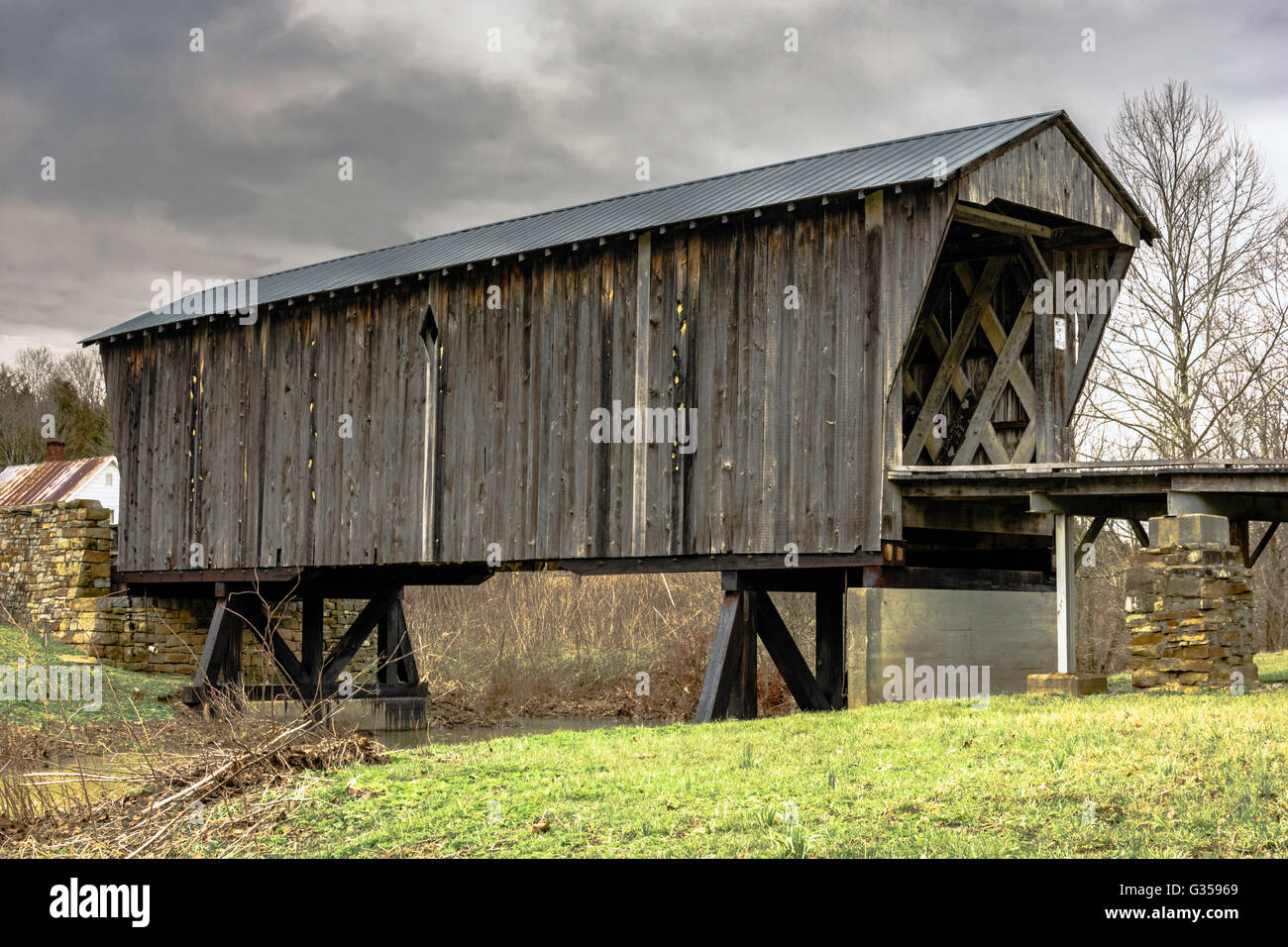 February 26, 2016: Goddard, Kentucky - Goddard White Bridge the only surviving example of Ithiel Town Lattice design in Kentucky Stock Photo
