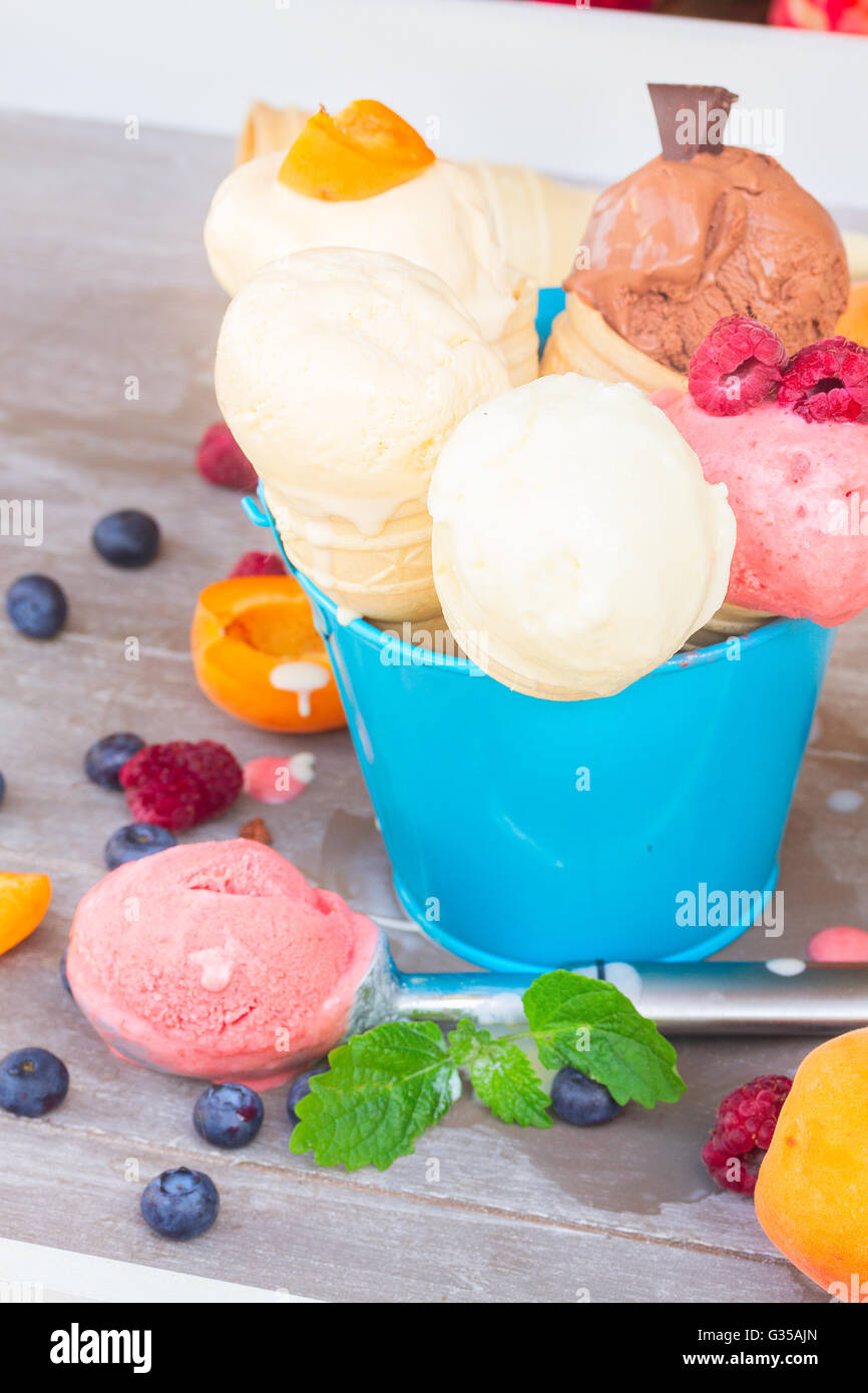 scoops of icecream Stock Photo Alamy