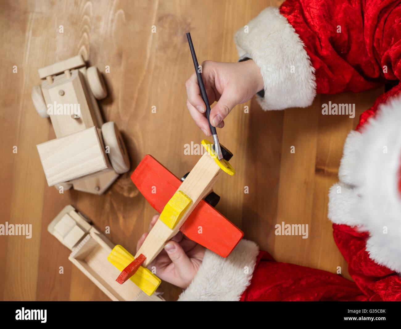painting wood toys