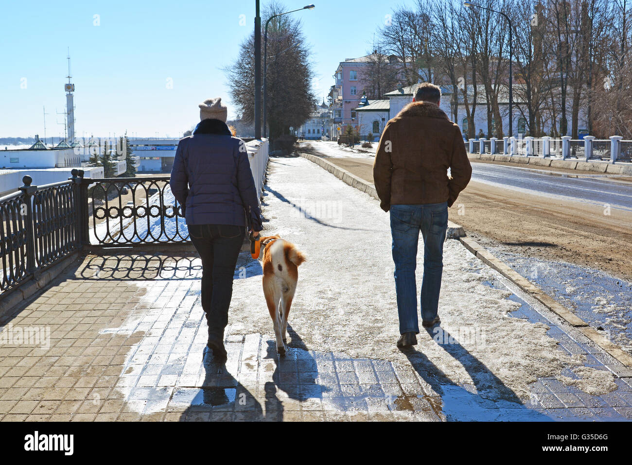 Man woman dog in hi-res stock photography and images - Alamy