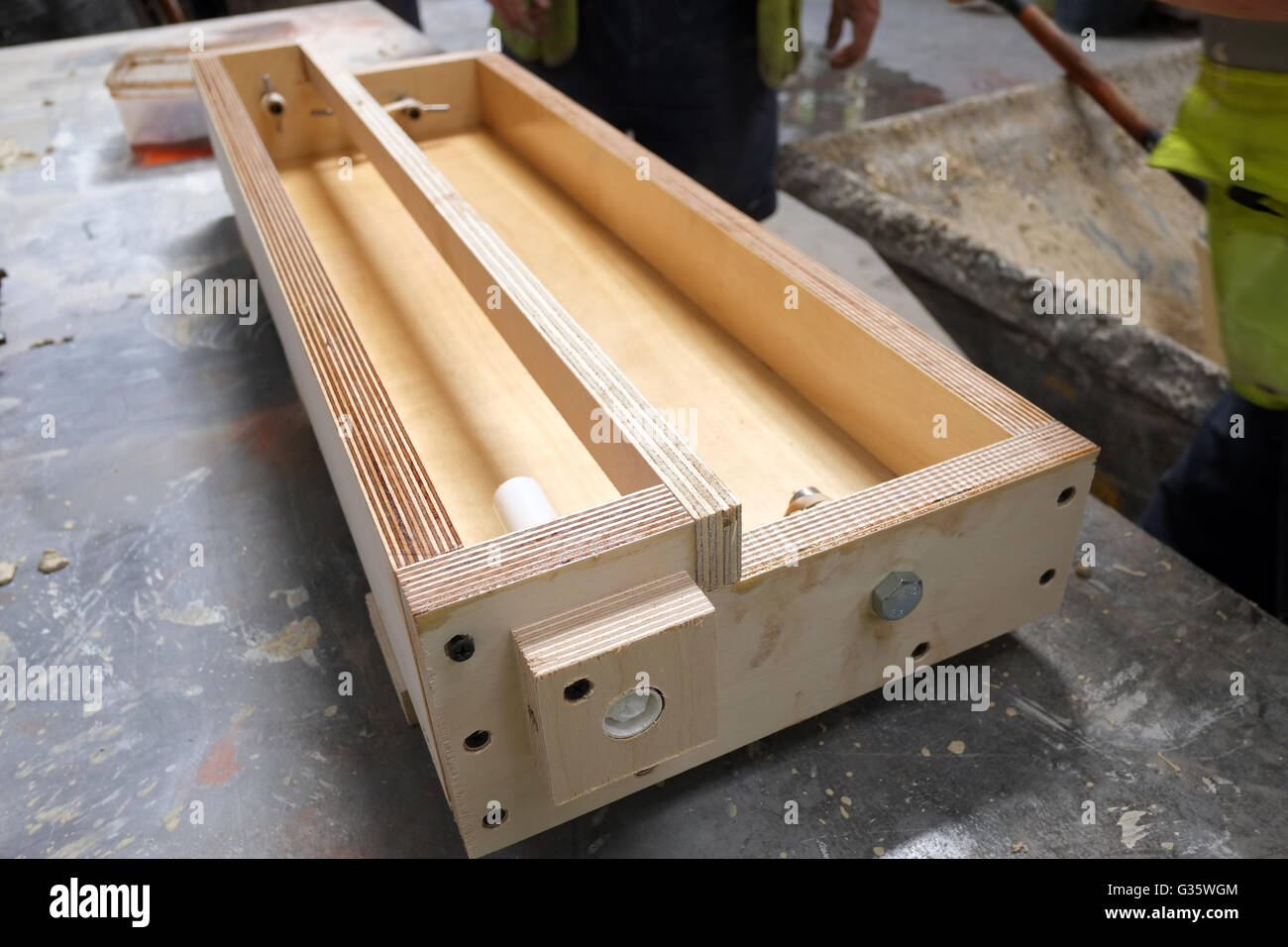 Timber Box Form Work Wood formwork hi-res stock photography and images - Alamy