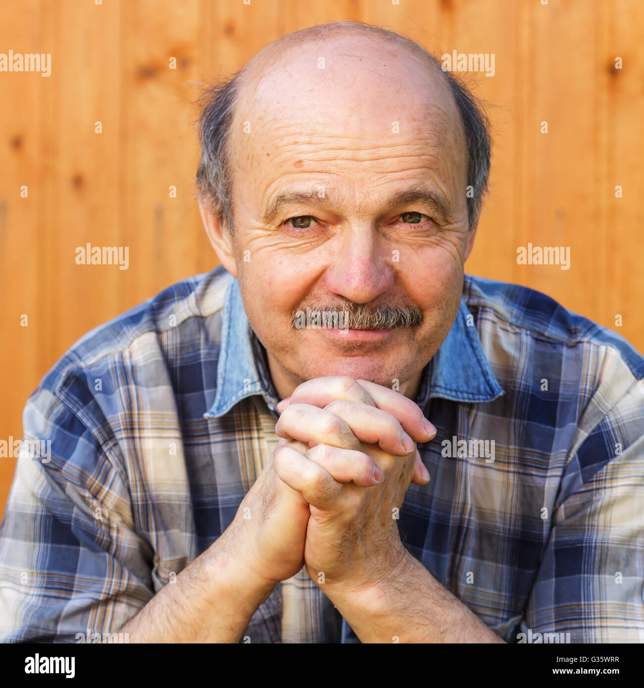 Caucasian family prayer hi-res stock photography and images - Alamy