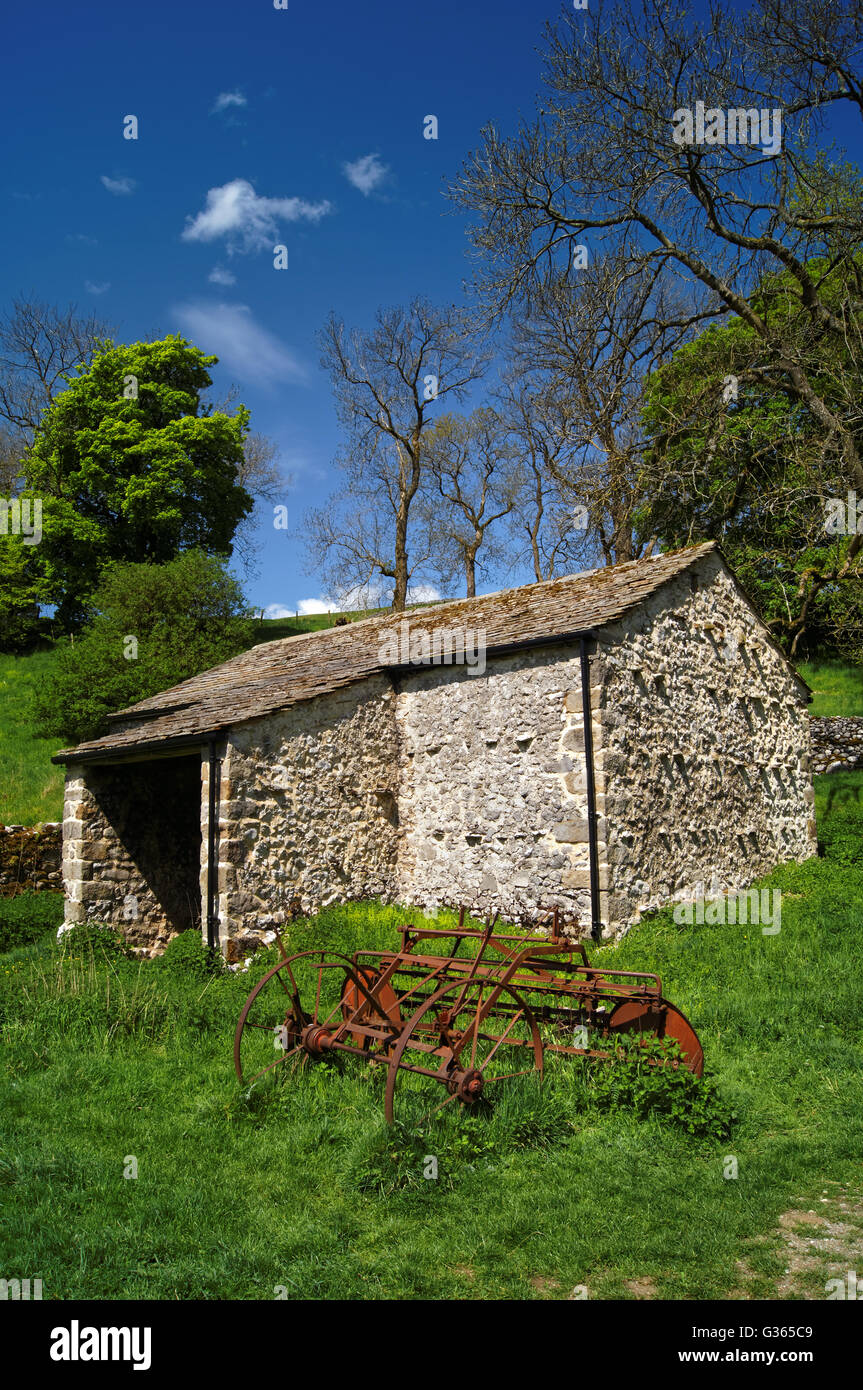 UK,North Yorkshire,Yorkshire Dales,Countryside and Old Barn surrounding Gordale Beck Stock Photo