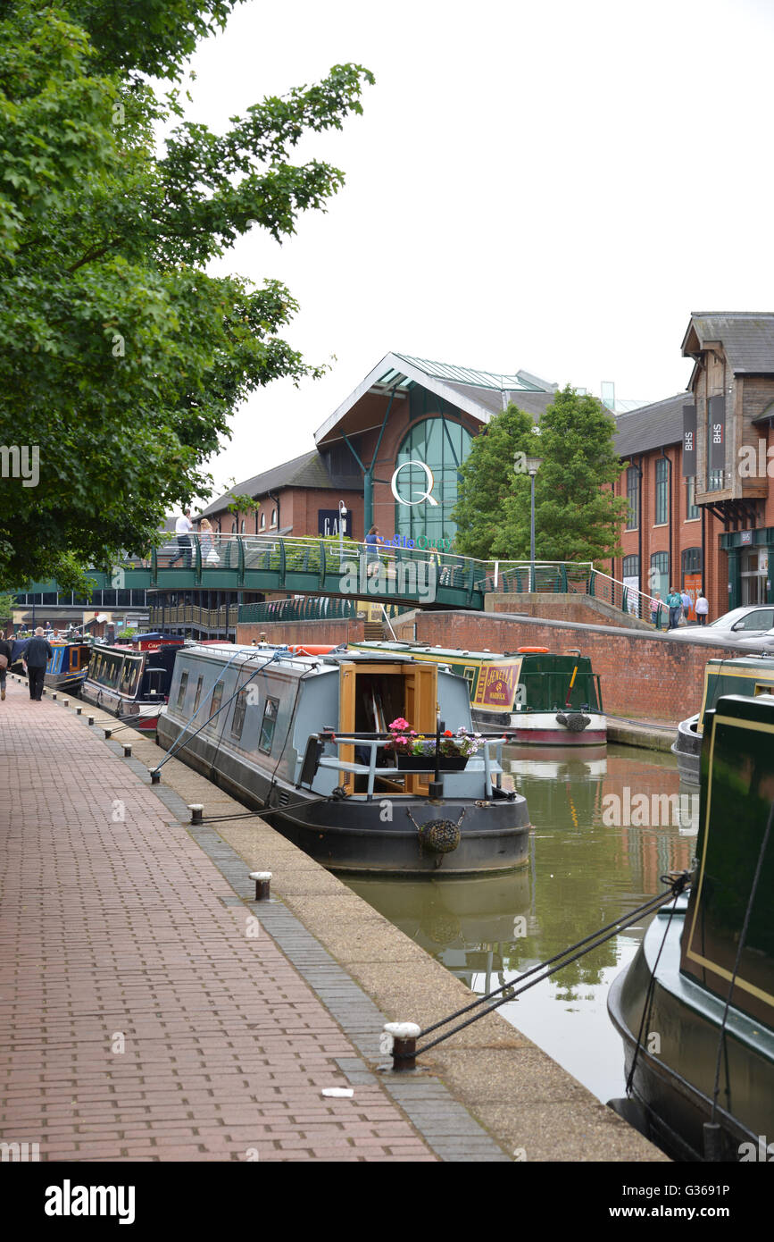 Narrowboats on Oxford Canal, Banbury, Oxfordshire Stock Photo