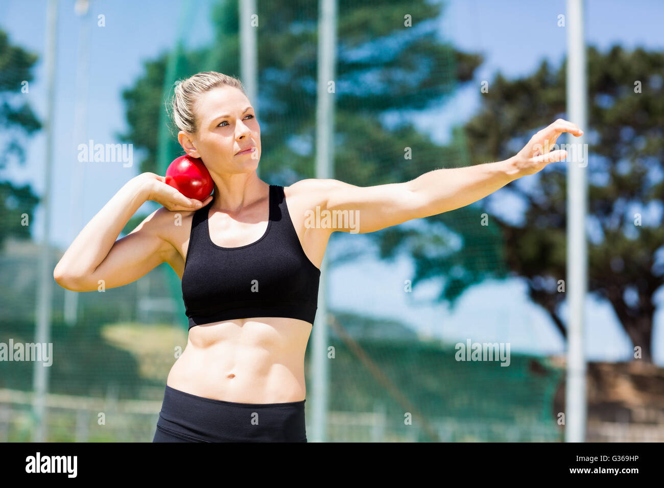 Shot put woman hires stock photography and images Alamy