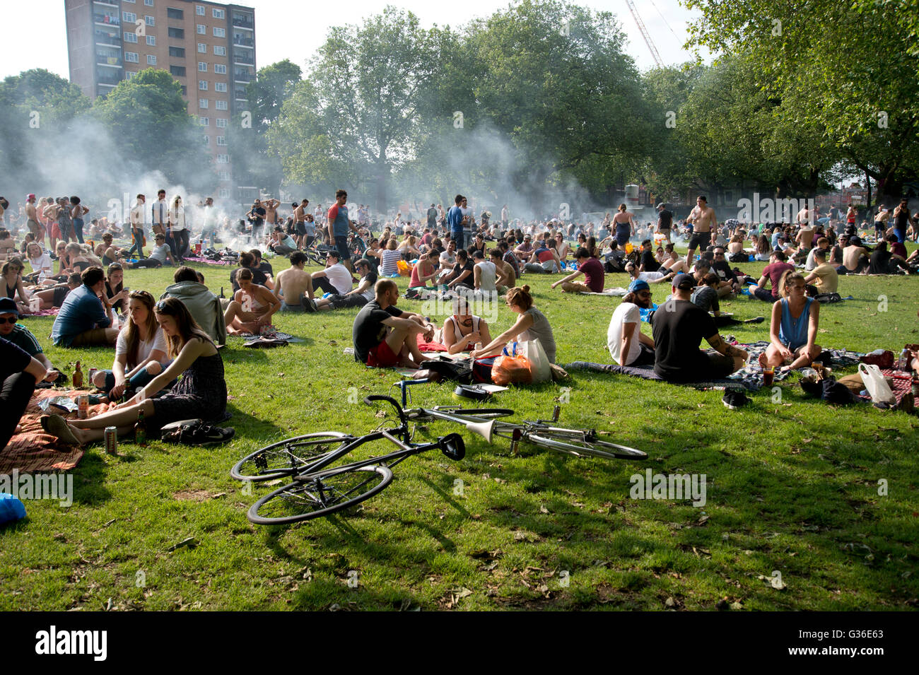 Hackney. London Fields. Summer barbecue Stock Photo