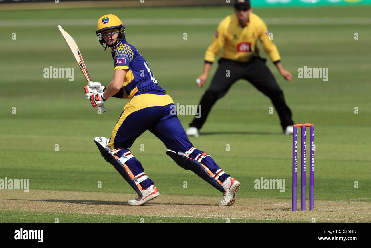 Glamorgan's Aneurin Donald batting during the One Day Cup, South Division match at The SSE SWALEC Stadium, Cardiff. PRESS ASSOCIATION Photo. Picture date: Wednesday June 8, 2016. See PA story CRICKET Glamorgan. Photo credit should read: David Davies/PA Wire. Stock Photo