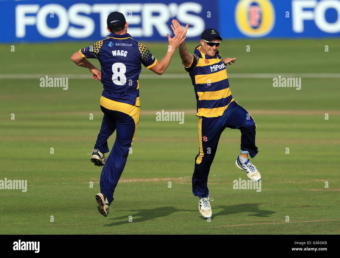 Dean cosker hi-res stock photography and images - Alamy