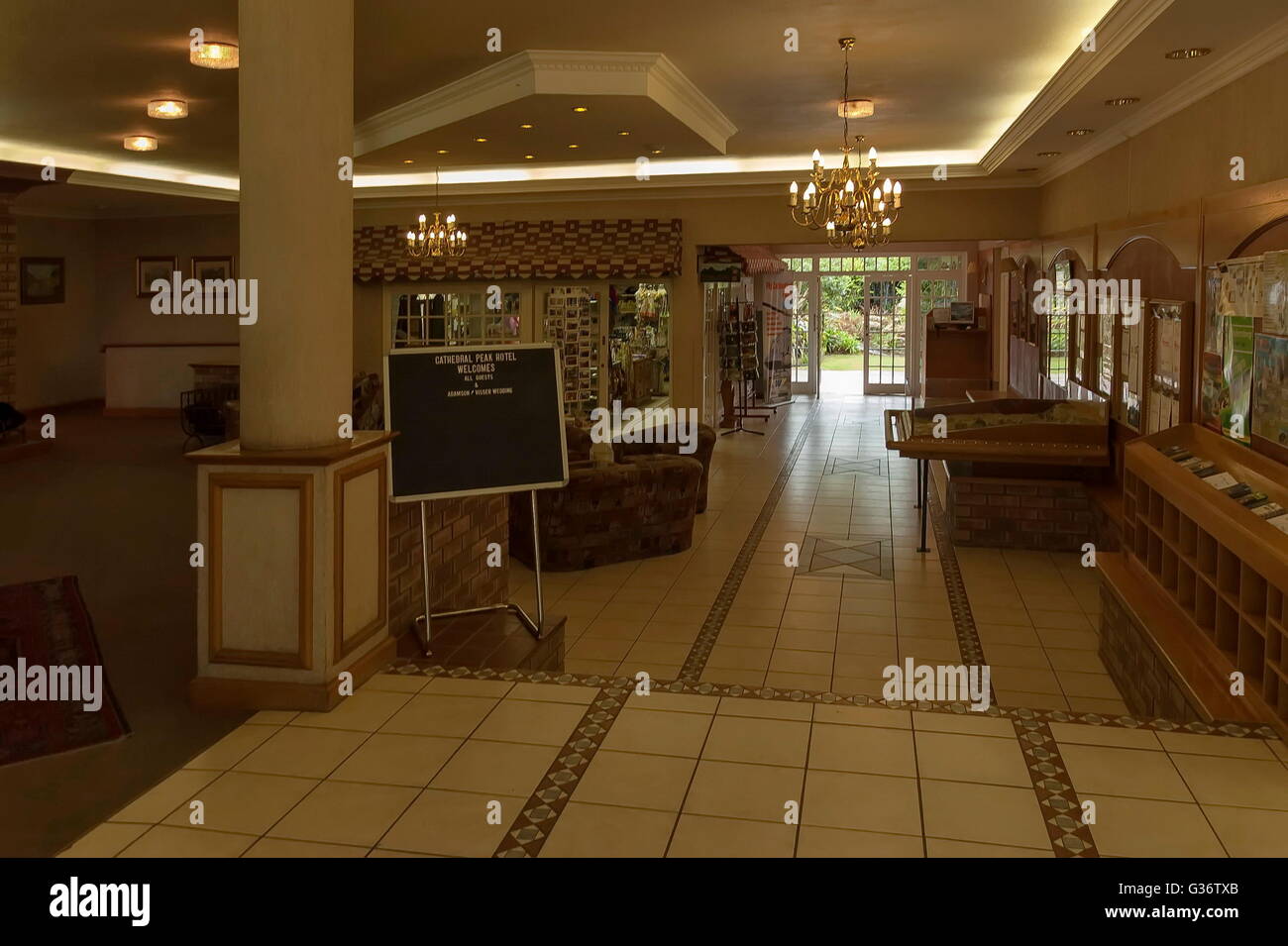 Africa hotel lobby hi-res stock photography and images - Alamy