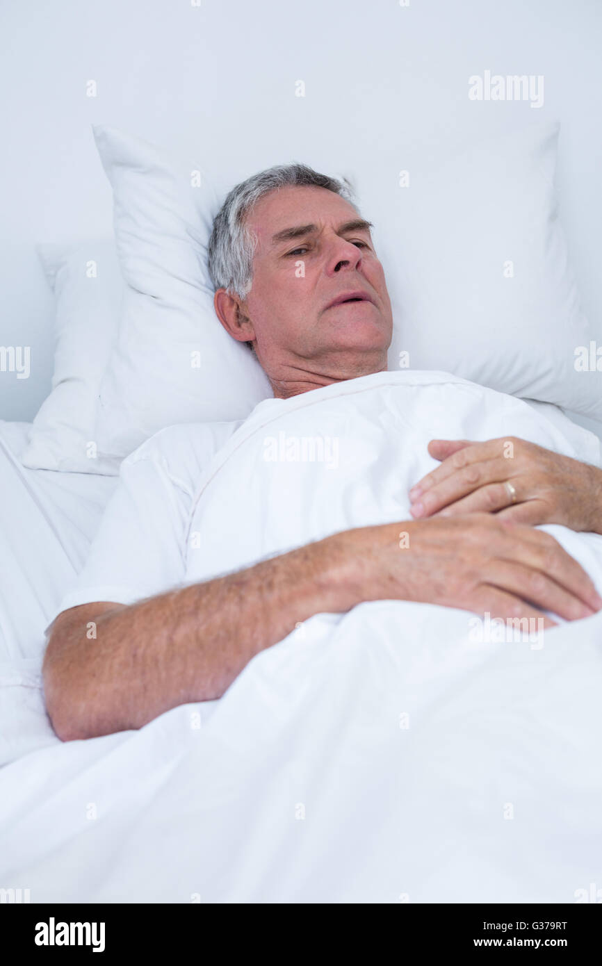 Elderly man hospital bed hi-res stock photography and images - Alamy