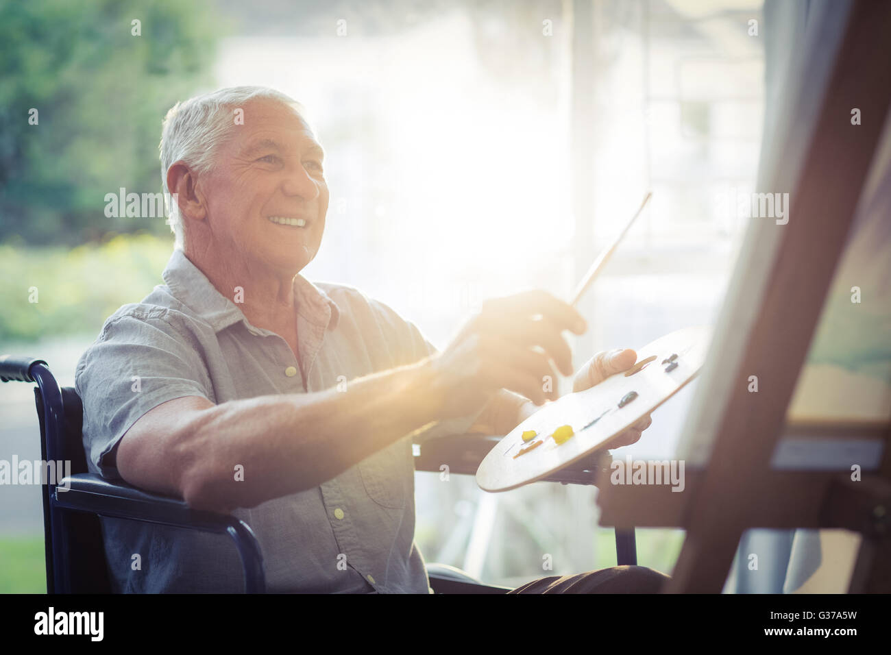 Man painting hi-res stock photography and images - Alamy