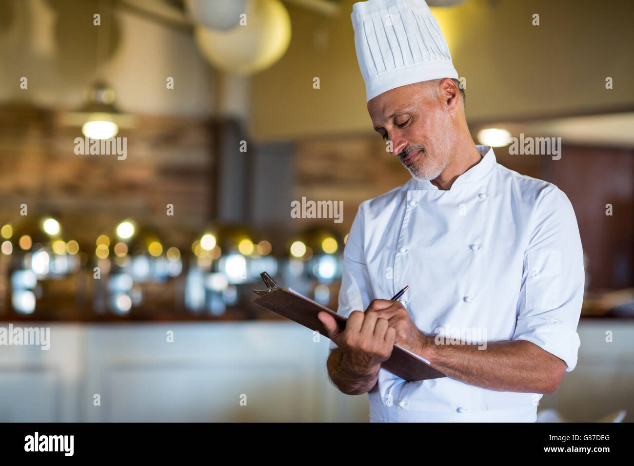 Сидя повар. Советы для поваров. Повар. Повар какой записывает. Повар какой записывает.