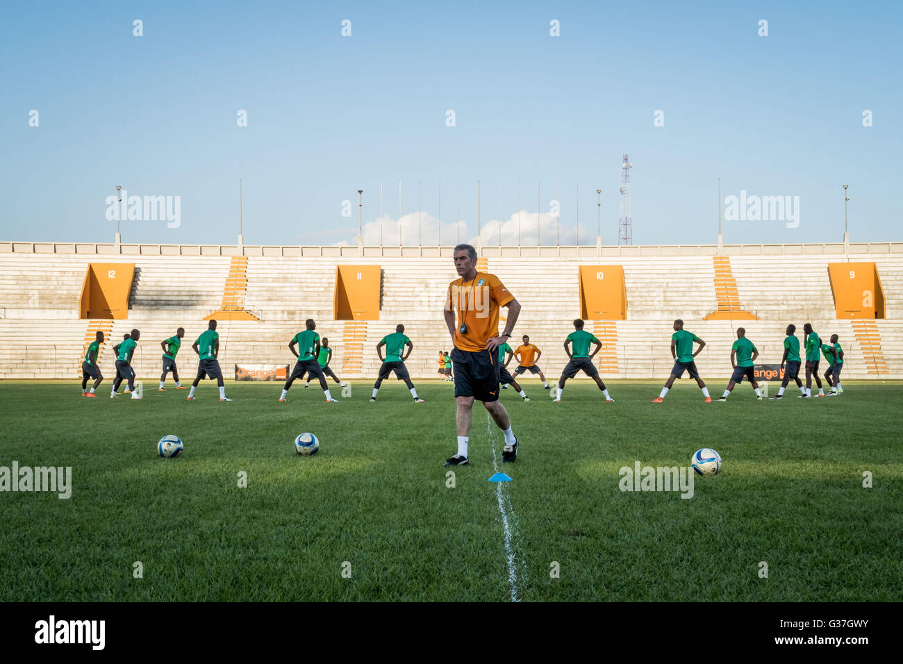 Coach Michel Dussuyer of Ivory Coast national football team during a training session at Stade Bouaké, Ivory Coast, West Africa. Stock Photo