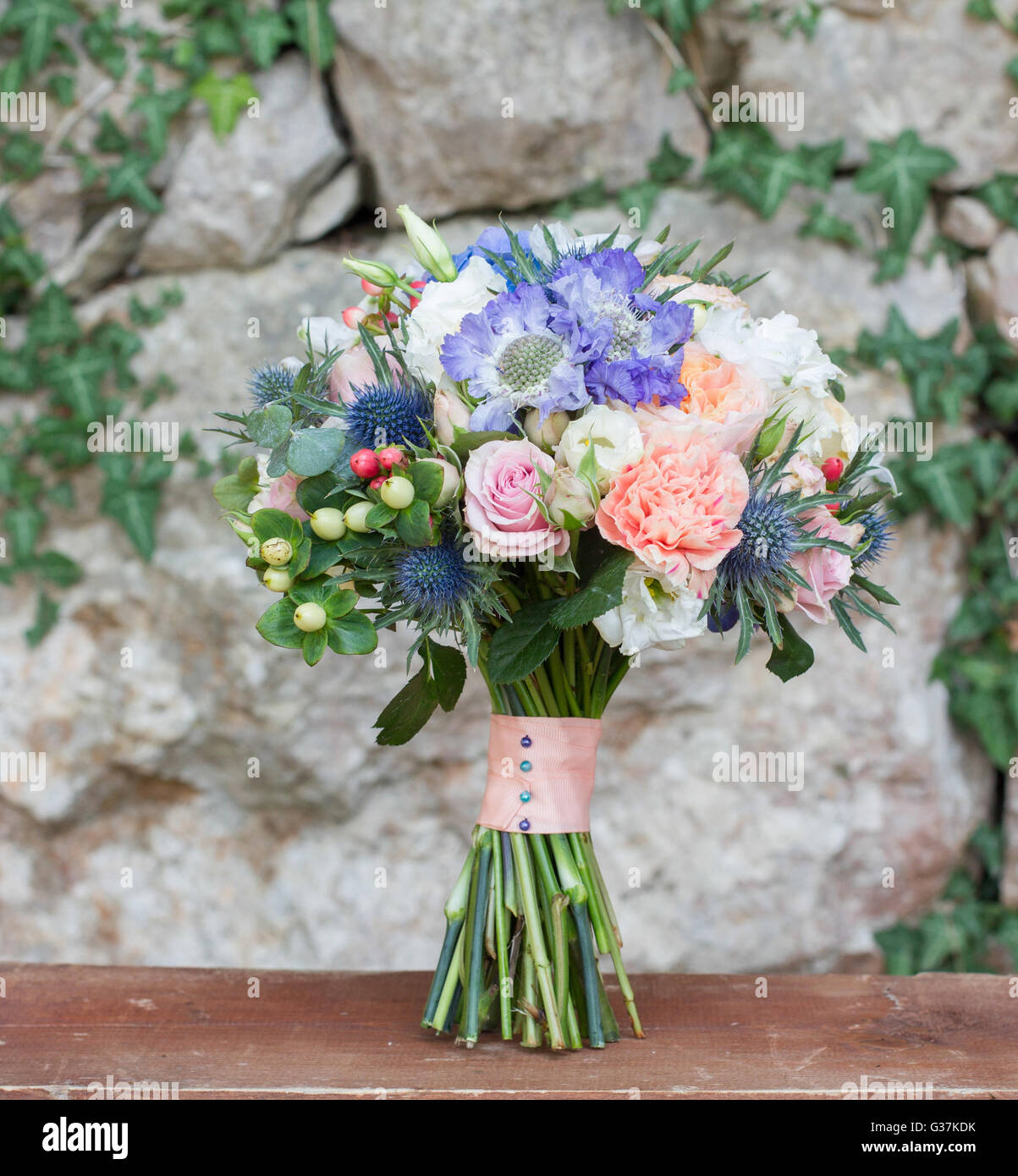 Live bouquet hi-res stock photography and images - Alamy