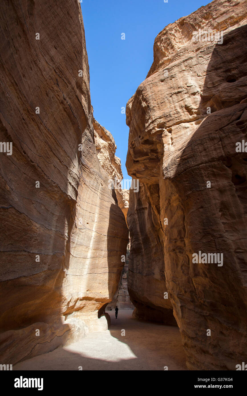 The 'Siq' of Petra, also known as the 'Rose City', Jordan, Middle East. Stock Photo